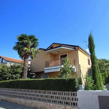 Karpinjan - Novigrad Apartment