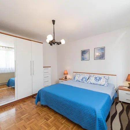 Karpinjan - Novigrad Новиград